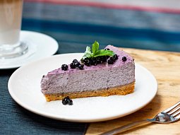 Letní borůvkový cheesecake
